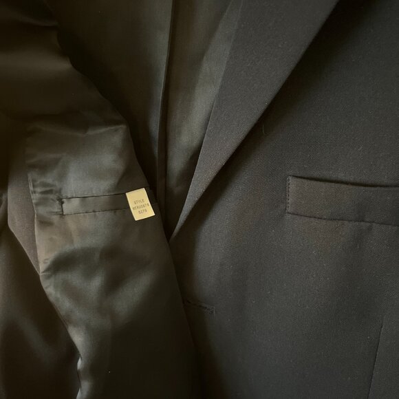 Navy Claiborne Blazer - Picture 5 of 5